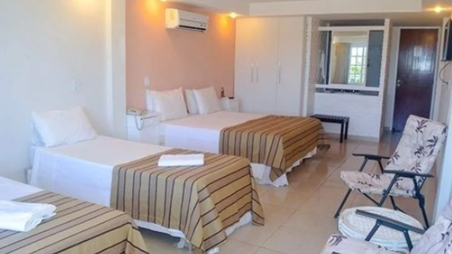 Отель Residencial Portoveleiro Кабу-Фриу